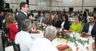 Preside el rector festejos navideños del SUTUAT